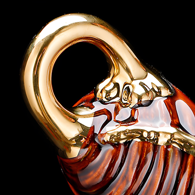 Chinesisches Teeset golden und braun Reliefmuster