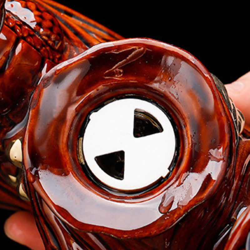 Chinesisches Teeset golden und braun Reliefmuster