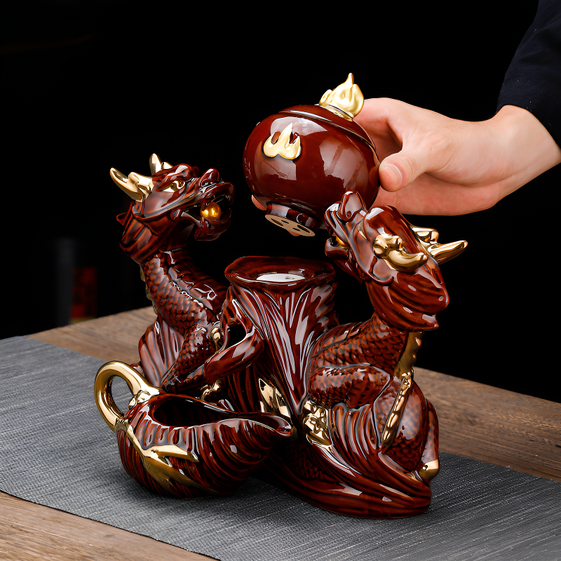 Chinesisches Teeset golden und braun Reliefmuster