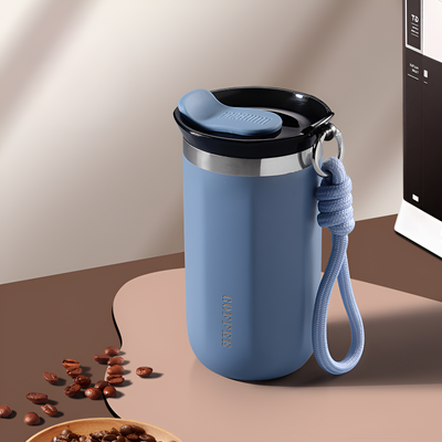 Design isolierter Becher