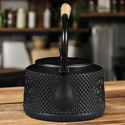 Gusseisen Teekanne mit Teefilter