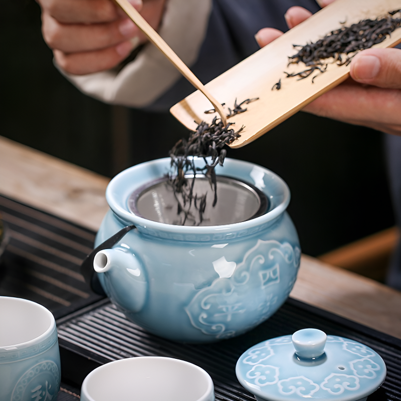 Japanisches Teeset Zeremonie