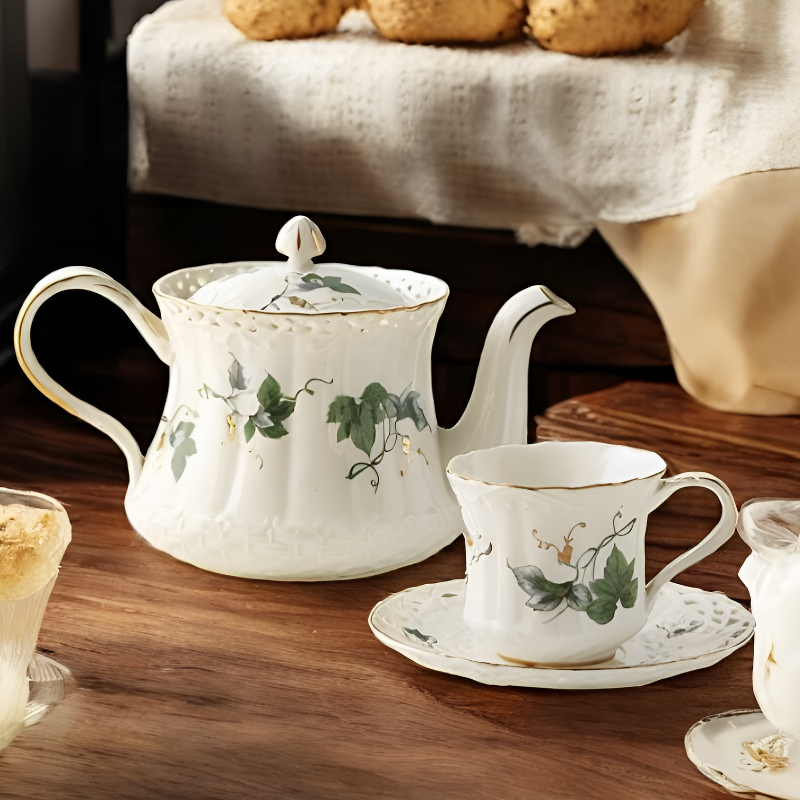 Raffiniertes englisches Teeset