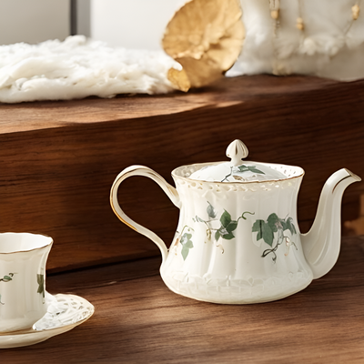 Raffiniertes englisches Teeset