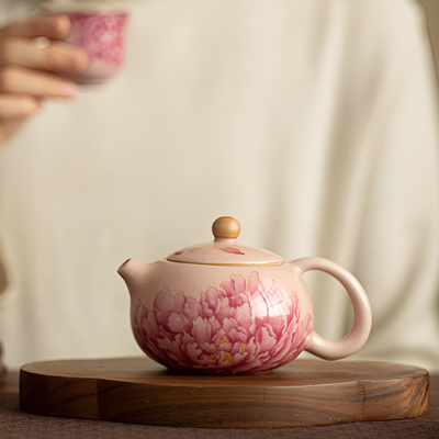 Rosa Keramik Teekanne