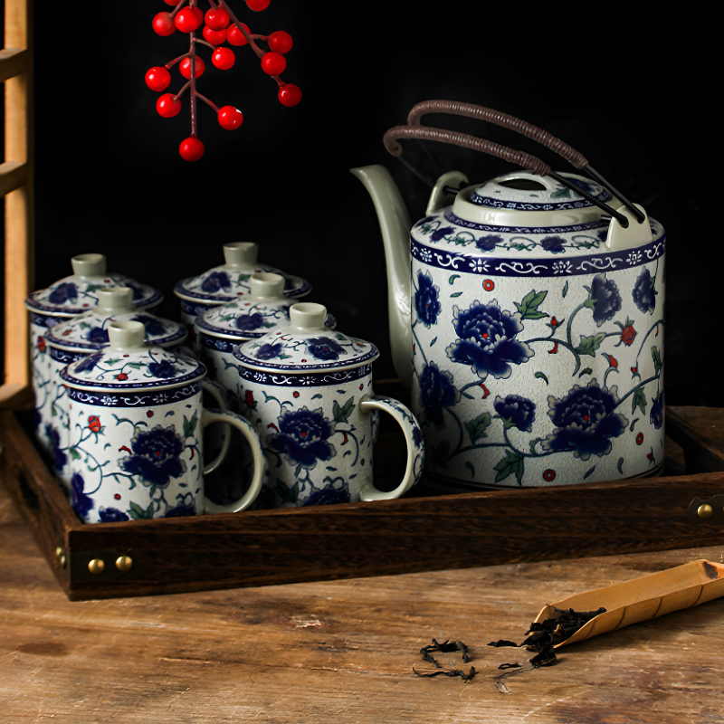 Antike blaue Porzellan Teekanne