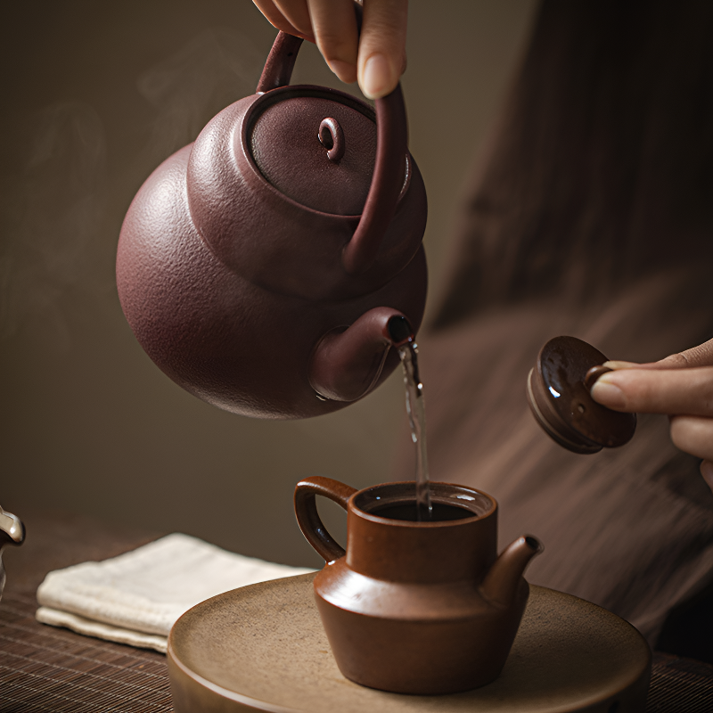 Antike japanische Teekanne