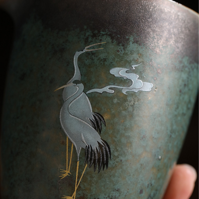 Antike schwarze Teekanne