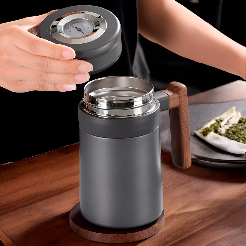 Becher mit Filter Temperaturanzeige