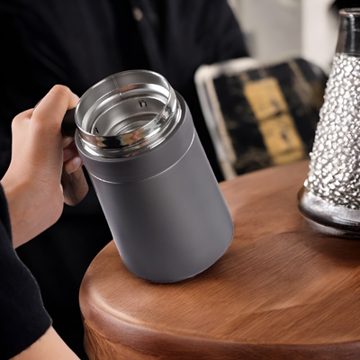 Becher mit Filter Temperaturanzeige