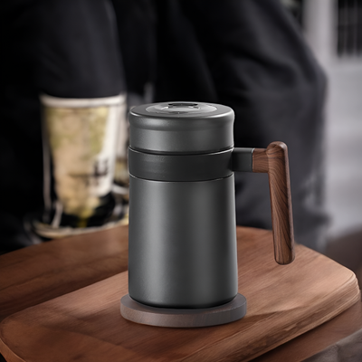 Becher mit Filter Temperaturanzeige