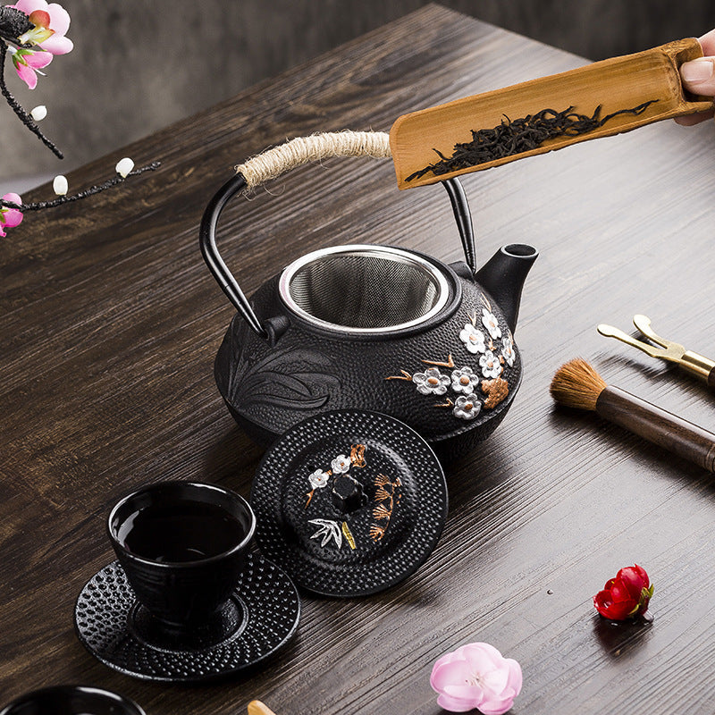Chinesische gusseiserne Teekanne mit Blumenmuster