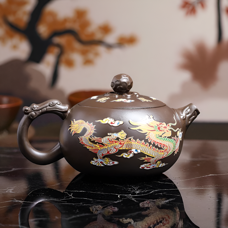 Chinesische Teekanne Drache