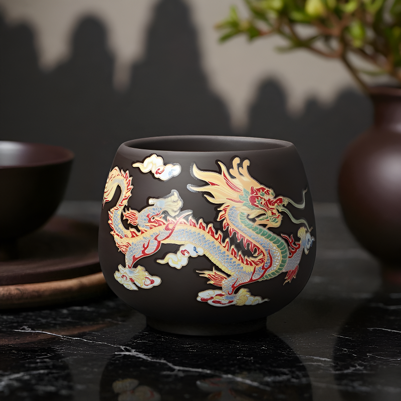 Chinesische Teekanne Drache