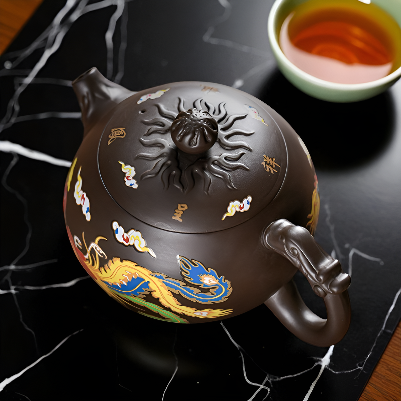 Chinesische Teekanne Drache