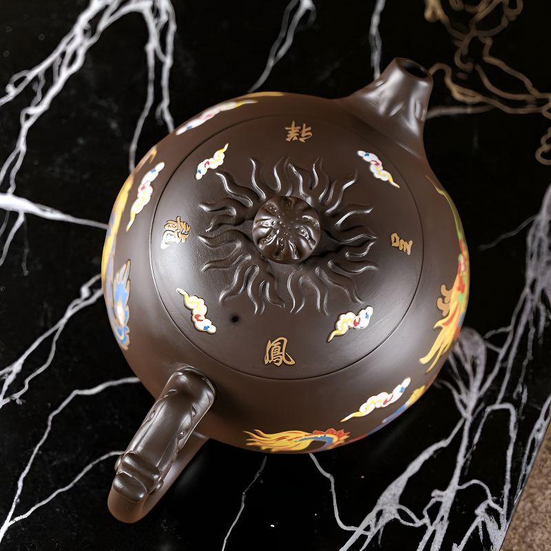 Chinesische Teekanne Drache