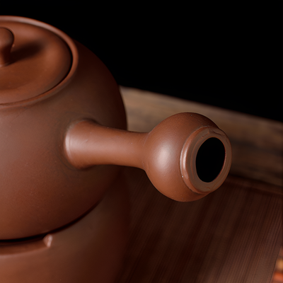 Chinesische Teekanne erdbraun