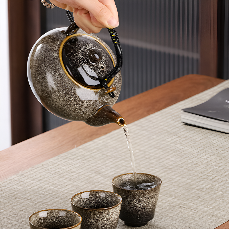 Chinesische Teekanne Teeritual