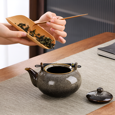 Chinesische Teekanne Teeritual