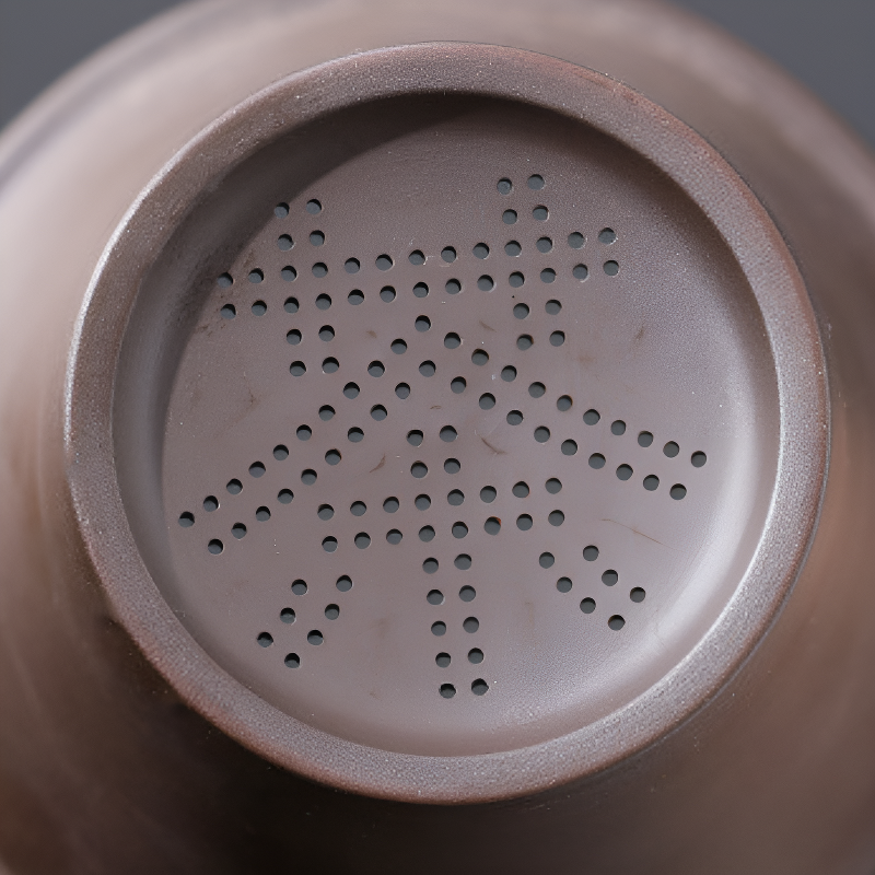 Chinesische Teetasse mit Filter und Deckel