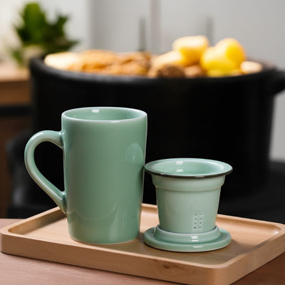 Chinesische Teetasse mit Sieb