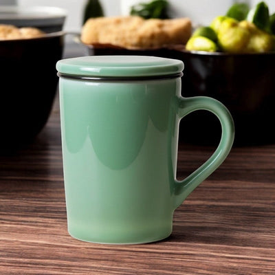 Chinesische Teetasse mit Sieb