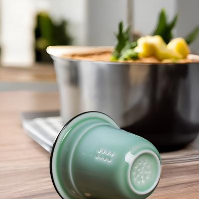 Chinesische Teetasse mit Sieb