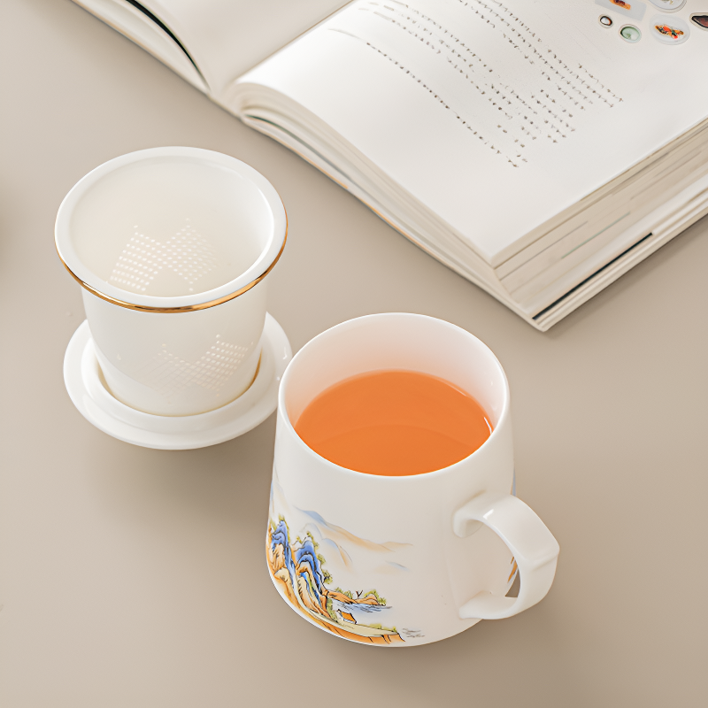 Chinesischer Becher mit Filter