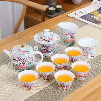 Chinesisches Porzellan-Teeservice mit Vogeldekor