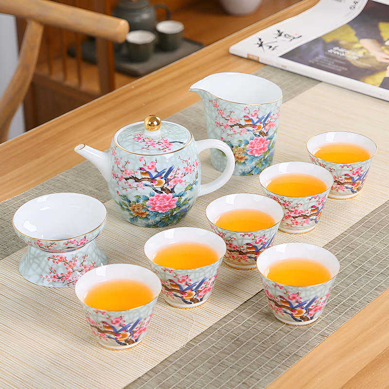 Chinesisches Porzellan-Teeservice mit Vogeldekor