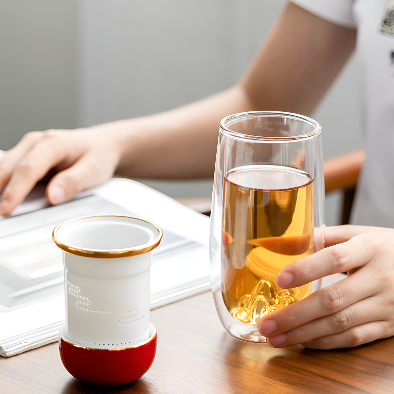 Doppelwandiges Teeglas