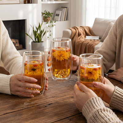 Doppelwandiges Teeglas