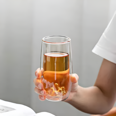 Doppelwandiges Teeglas