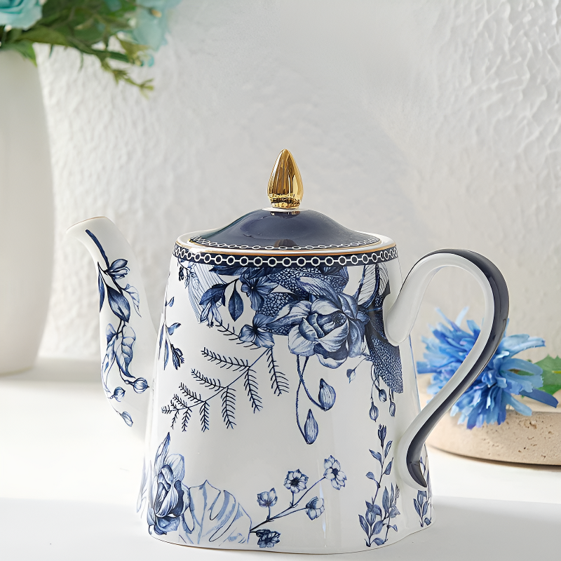 Elegante englische Teekanne