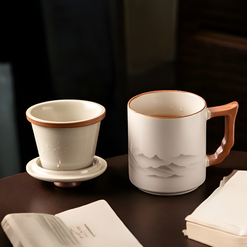 Eleganter Becher mit Filter