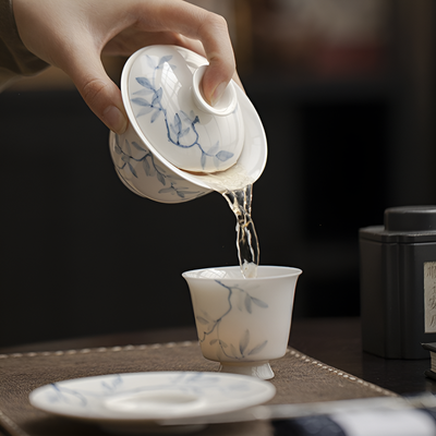 Eleganter Gaiwan aus Porzellan