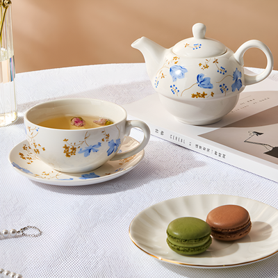 Englische Teekanne Gartendekor