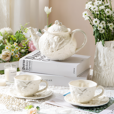 Englische Teekanne romantisches Dekor