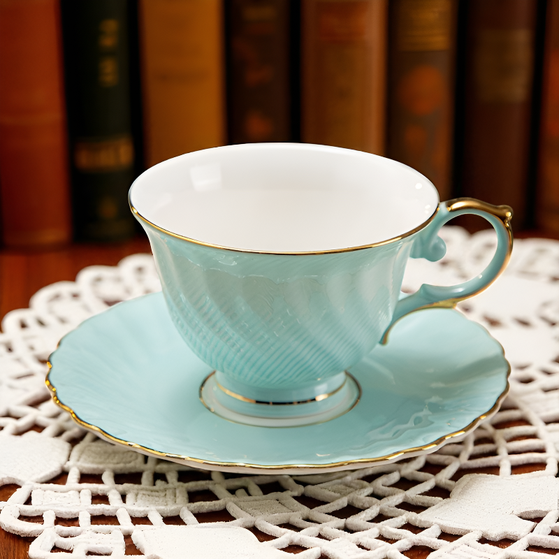 Englische Teekanne vergoldet