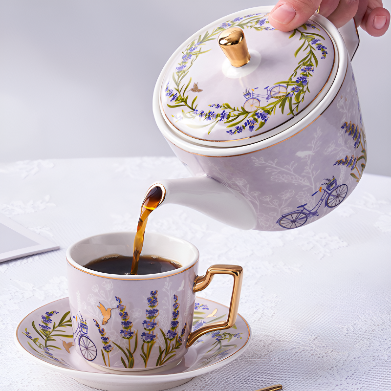 Englisches modernes Teeservice