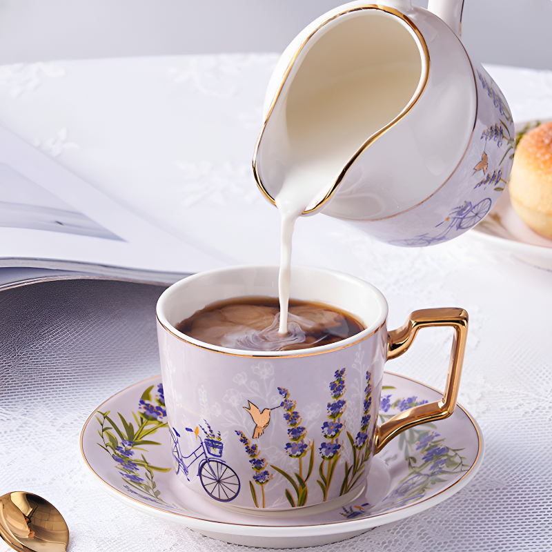 Englisches modernes Teeservice