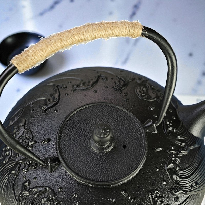 Flache Gusseisen Teekanne