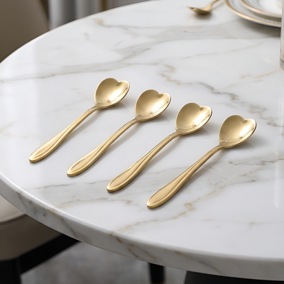 Geblümter Teelöffel