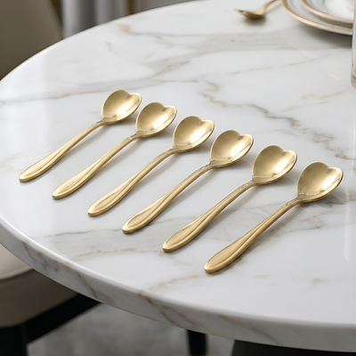 Geblümter Teelöffel