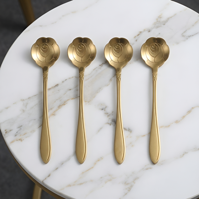 Geblümter Teelöffel