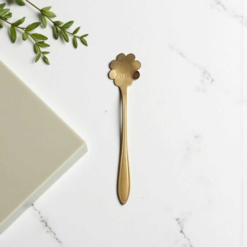 Geblümter Teelöffel