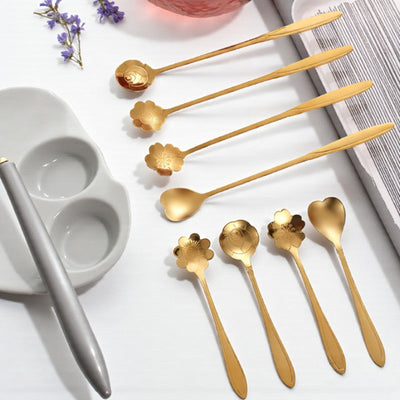 Geblümter Teelöffel