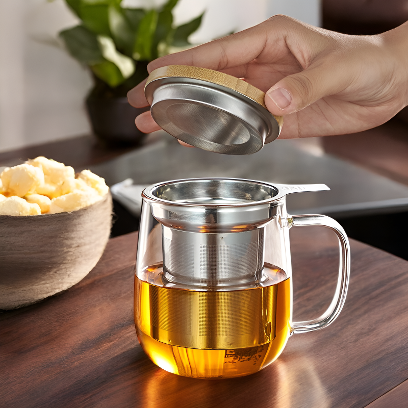 Glas Becher mit Filter