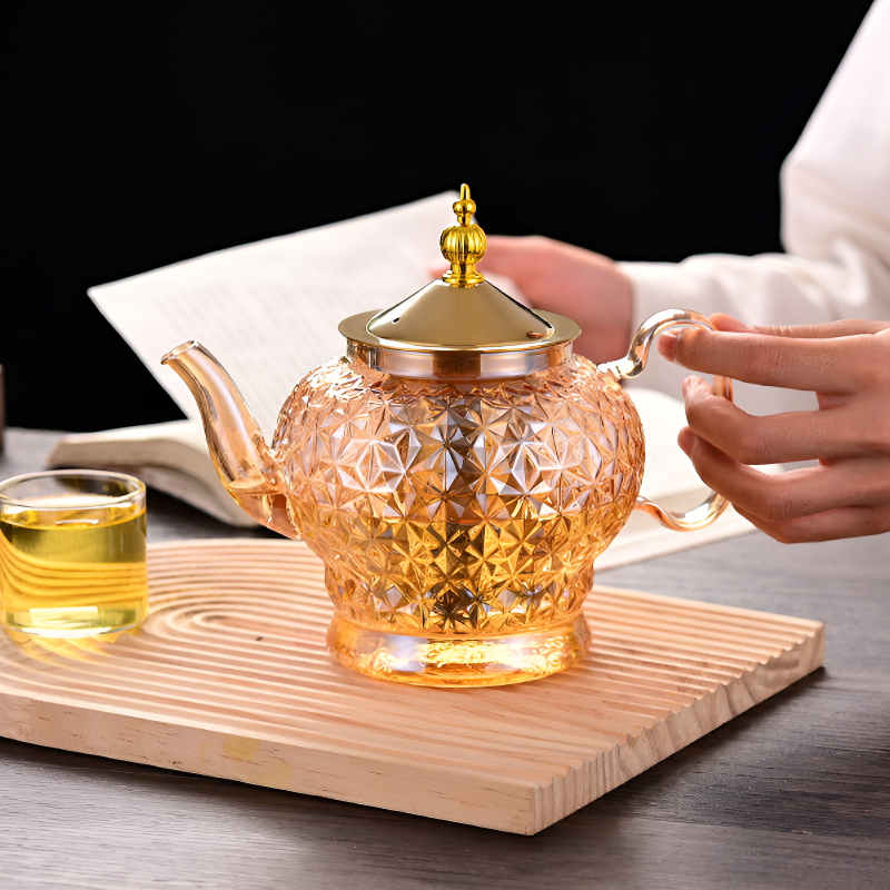 Glas Teekanne mit Filter und Stempel