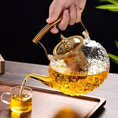 Glas-Teekanne mit Sieb